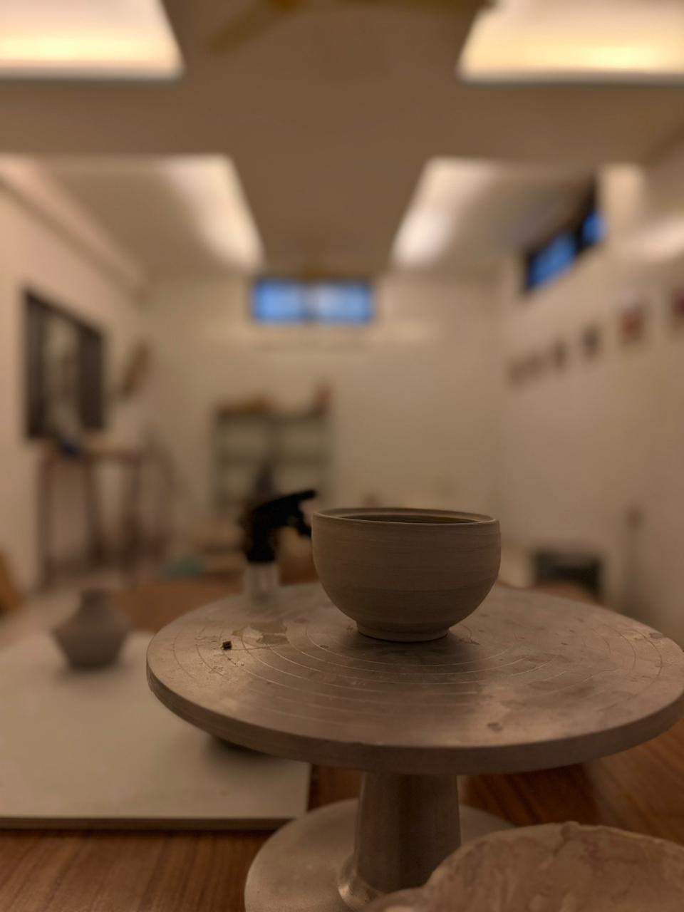 Bowl on turntable