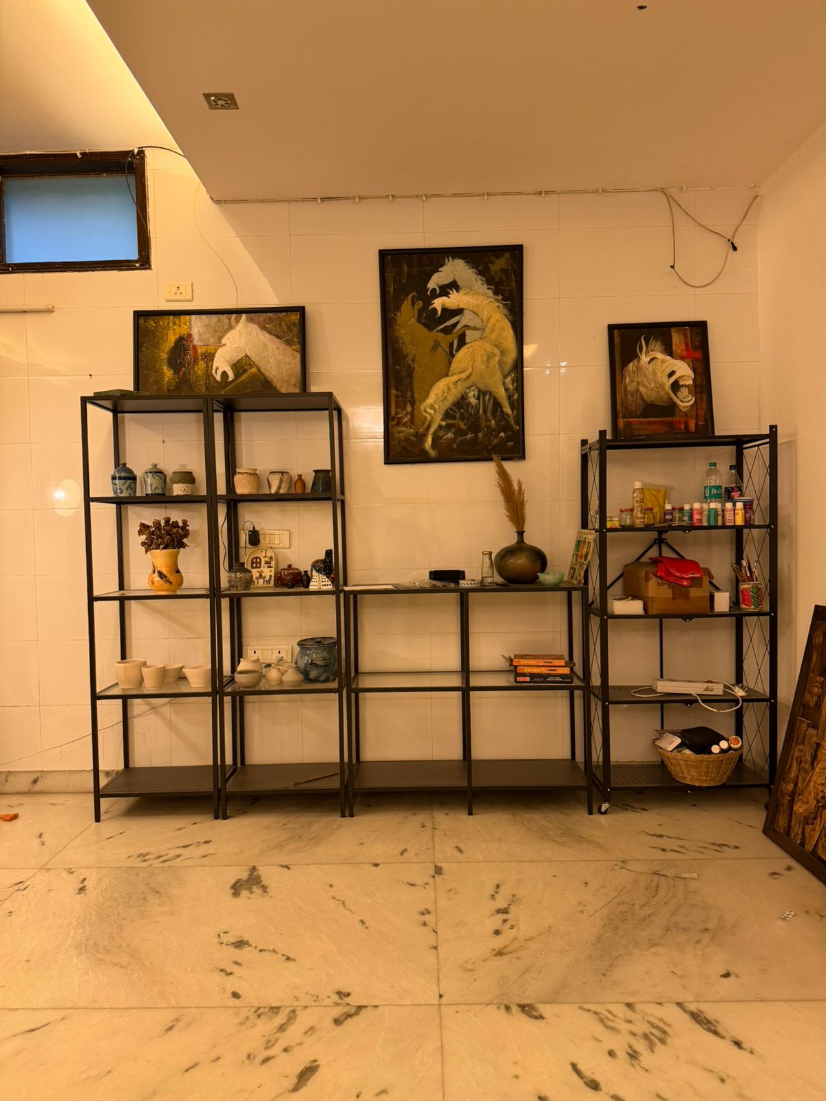 Earthique studio lounge